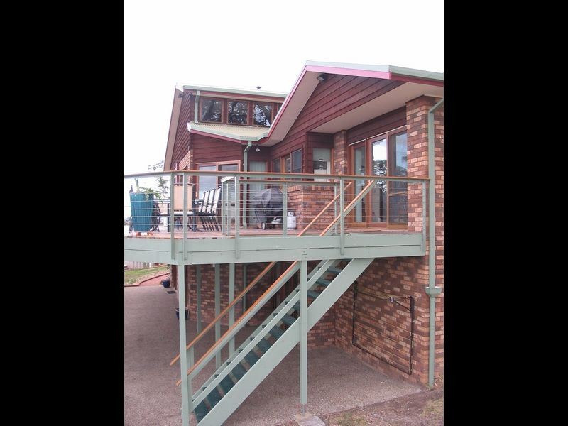 72 Gillcrest Drive, Bega NSW 2550