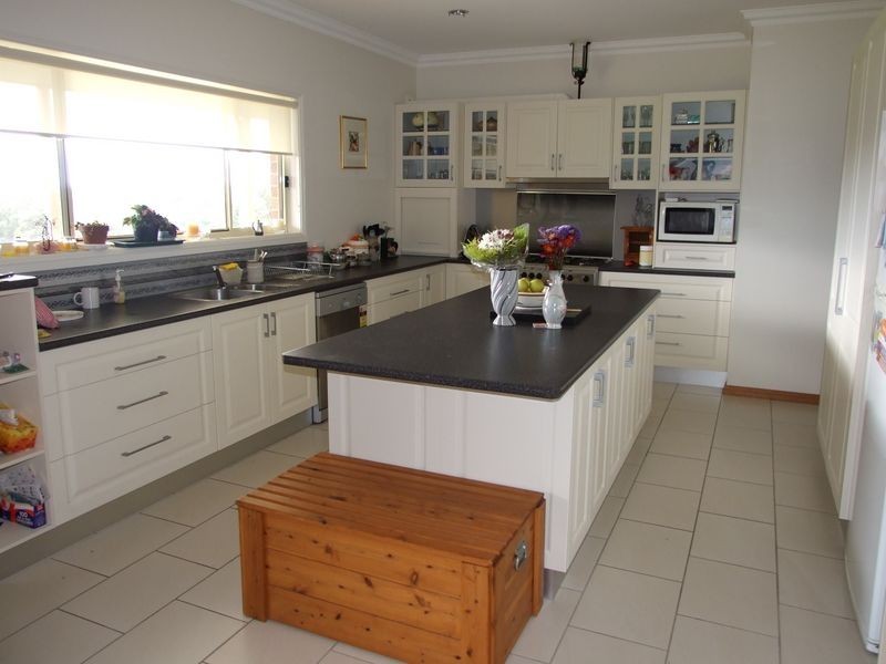 1 Moss Lane, Cobargo NSW 2550