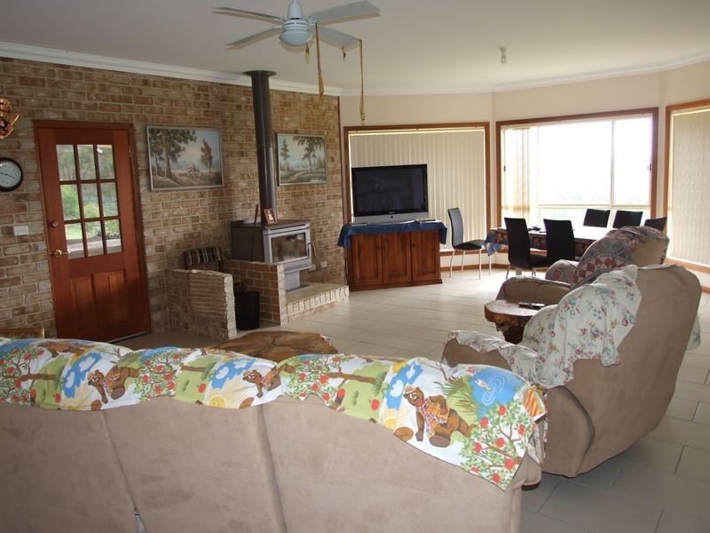 1 Moss Lane, Cobargo NSW 2550