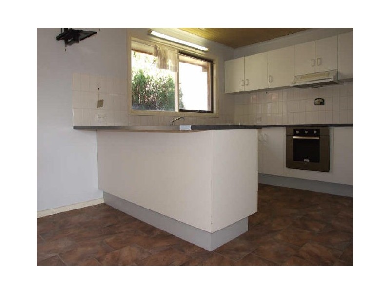 10 Hart Crescent, Bega NSW 2550