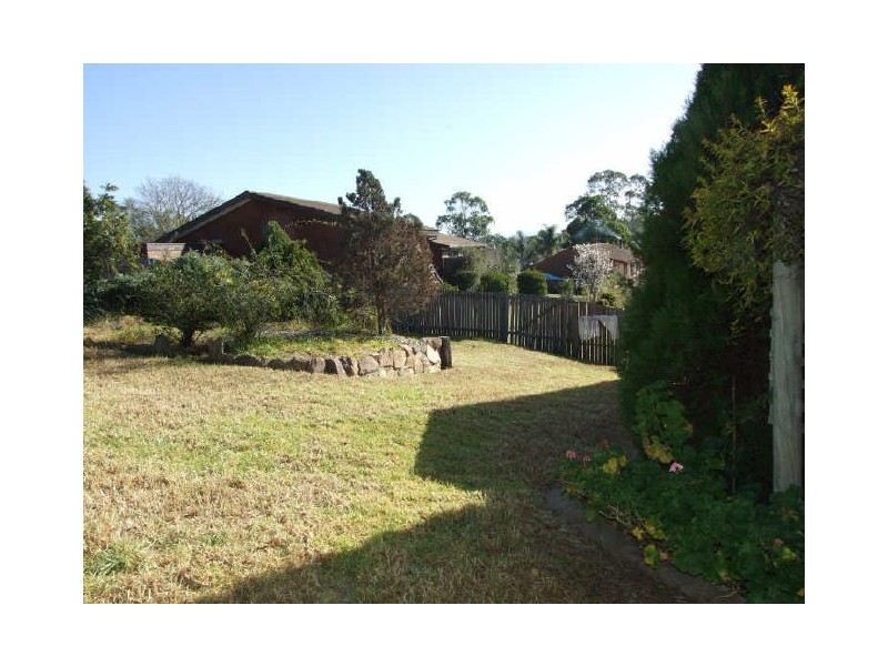 10 Hart Crescent, Bega NSW 2550