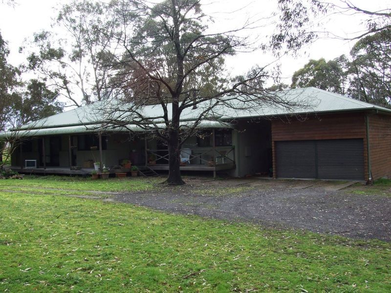 12 Corridgeree Road, Bega NSW 2550