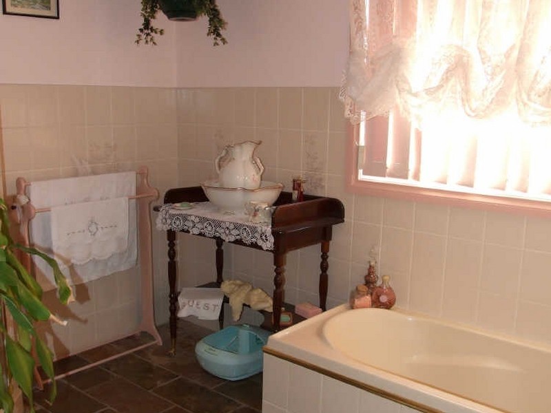 37 Princes Highway, Wolumla NSW 2550