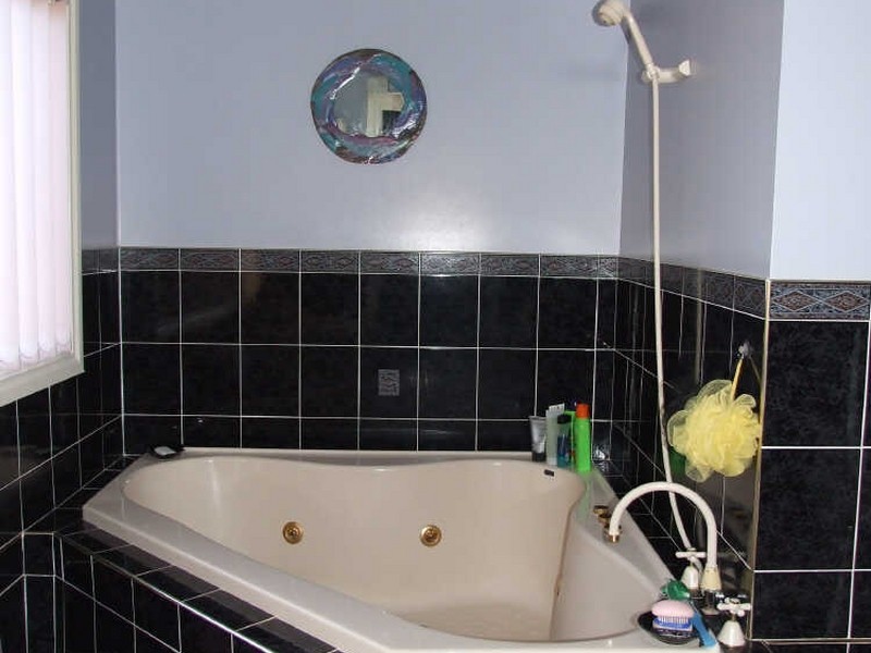 37 Princes Highway, Wolumla NSW 2550