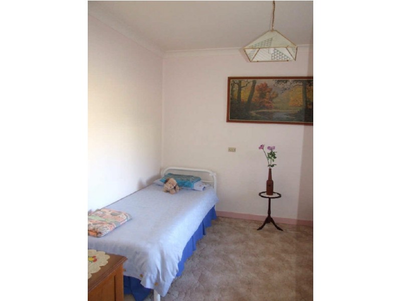 6 Gordon Street, Bega NSW 2550