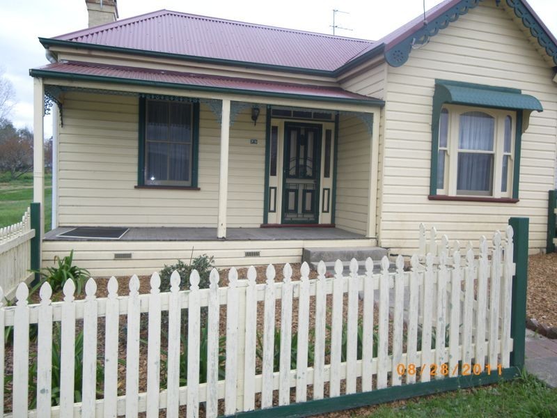 79 East Street, Bega NSW 2550