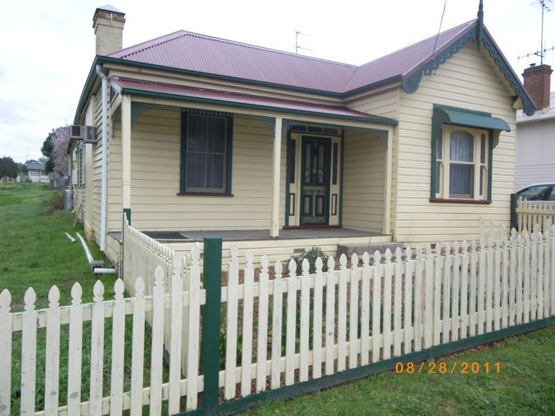 79 East Street, Bega NSW 2550