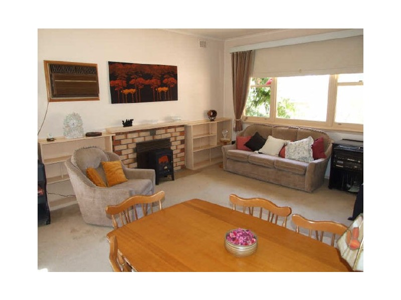 4 Parbery Crescent, Bega NSW 2550