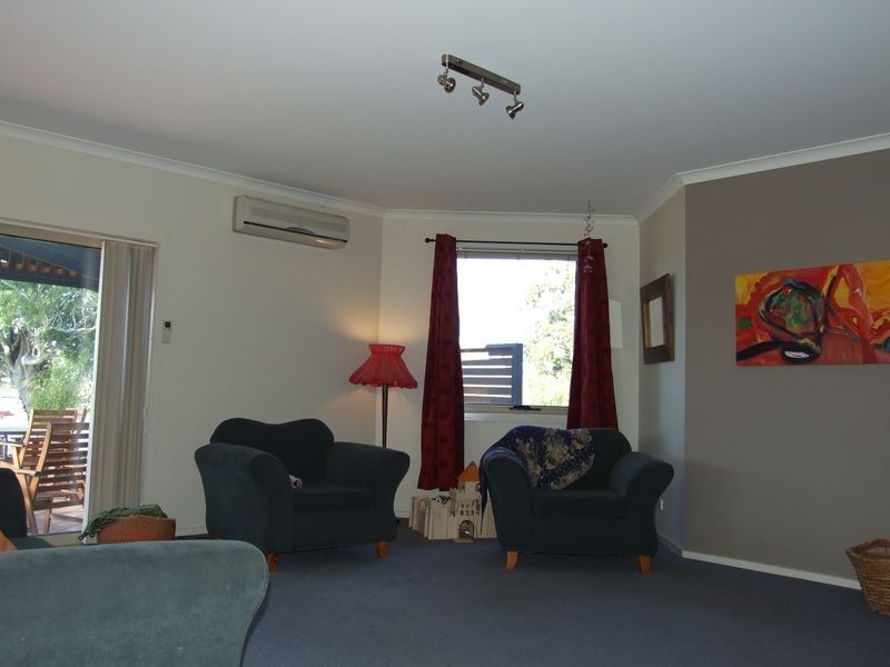 9 Bridle Place, Bega NSW 2550