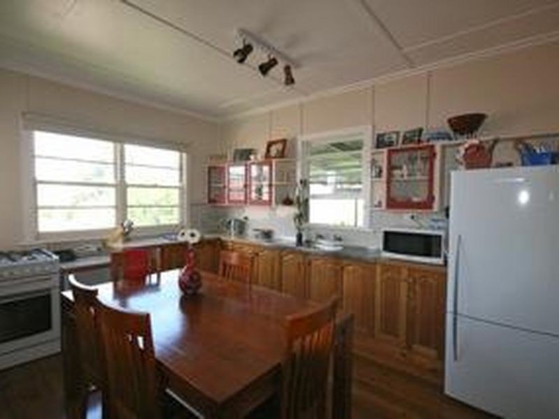 28 Fairview Street, Bega NSW 2550