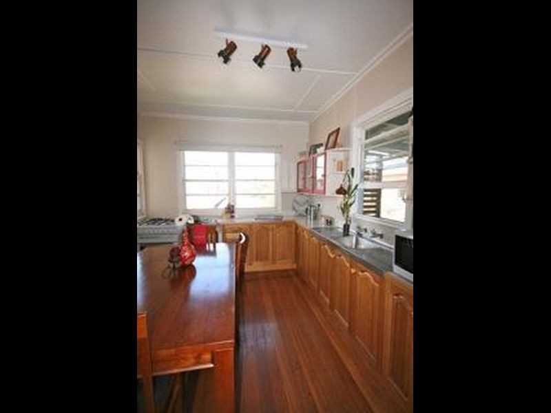 28 Fairview Street, Bega NSW 2550