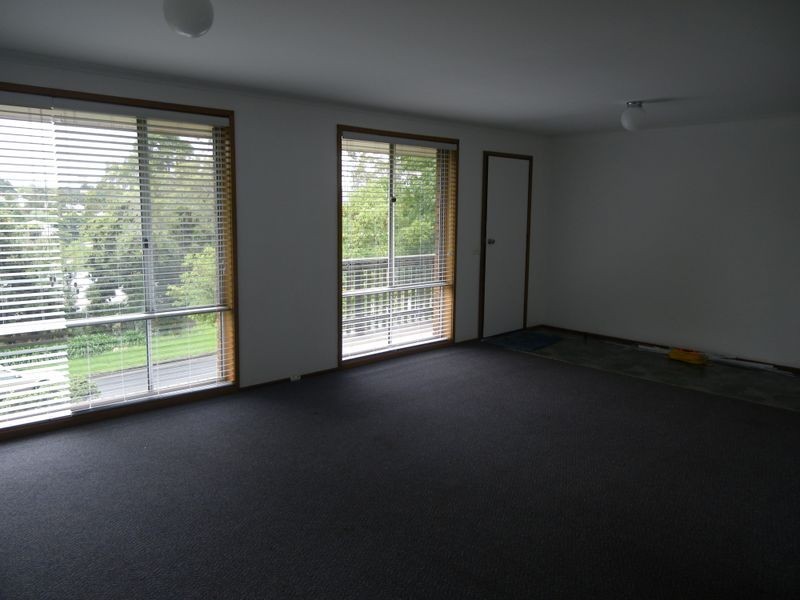 5 Gregory Way, Bega NSW 2550
