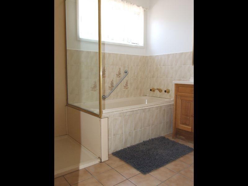 93 Parker Street, Bega NSW 2550