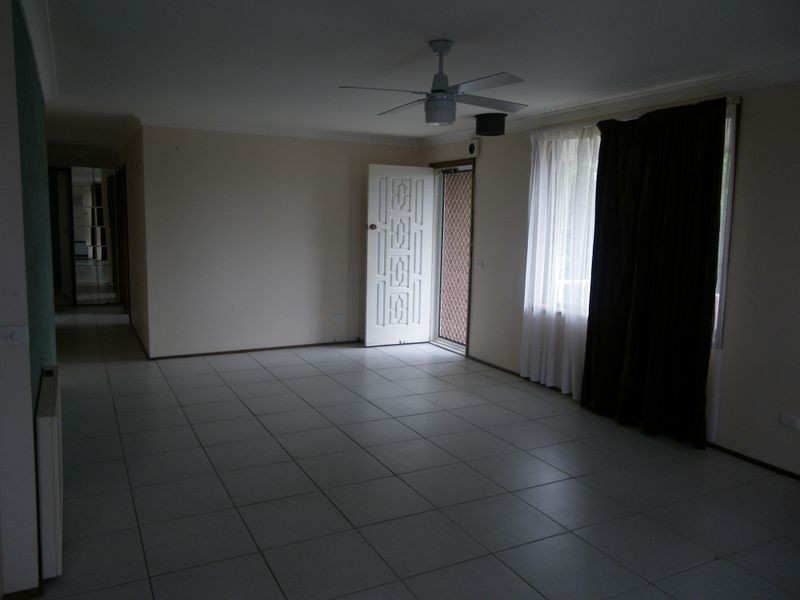 1 Goldberg Place, Bega NSW 2550