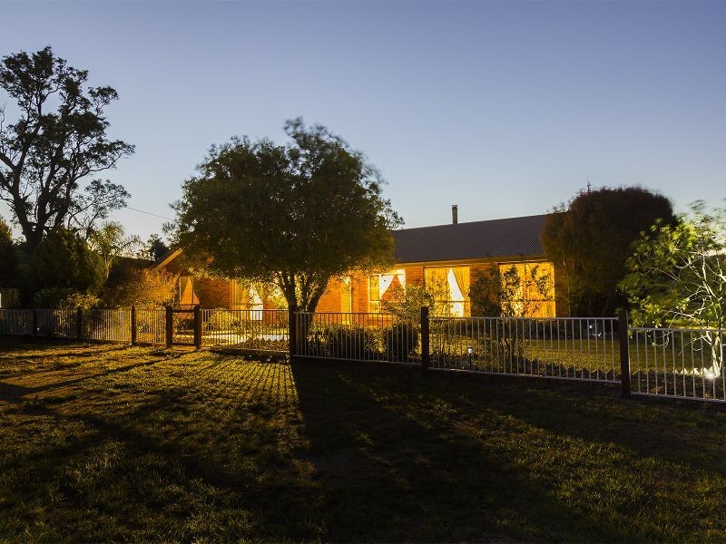 146 Snowy Mountains Highway, Bega NSW 2550