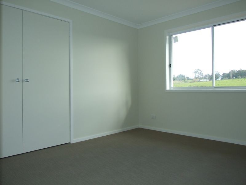 15 Koma Circuit, Bega NSW 2550