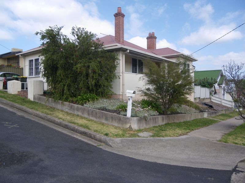 84 Upper Street, Bega NSW 2550
