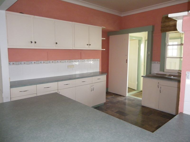 84 Upper Street, Bega NSW 2550