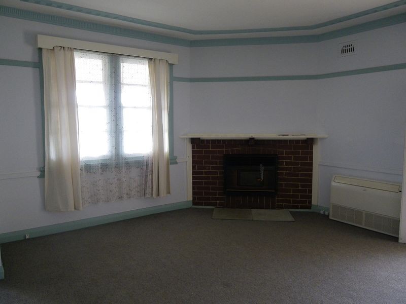 84 Upper Street, Bega NSW 2550