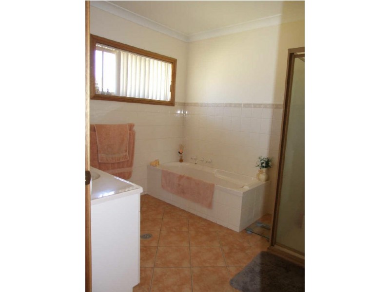 Bega NSW 2550