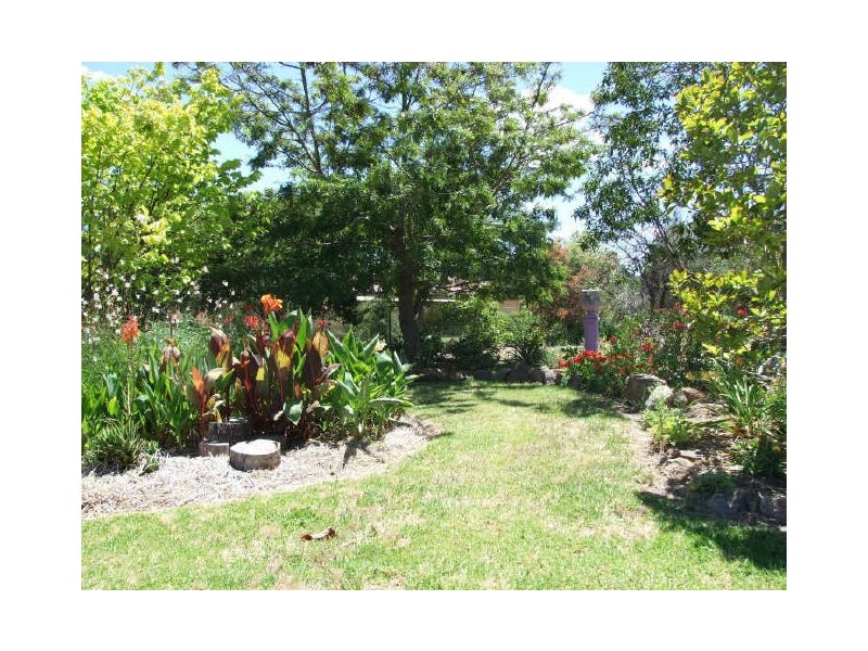 50 Mountview Close, Bega NSW 2550