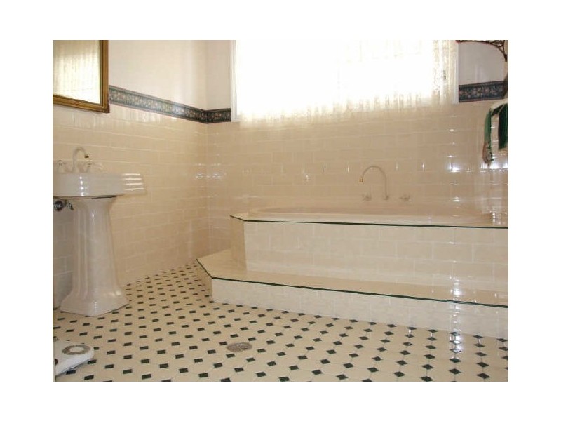 50 Mountview Close, Bega NSW 2550