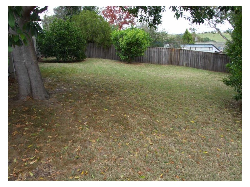4 Weerona Court, Bega NSW 2550