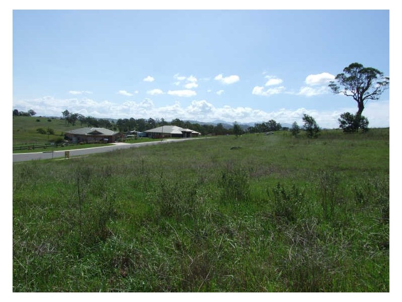 52 Glen Mia Drive, Bega NSW 2550