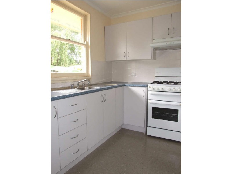 47 Howard Avenue, Bega NSW 2550