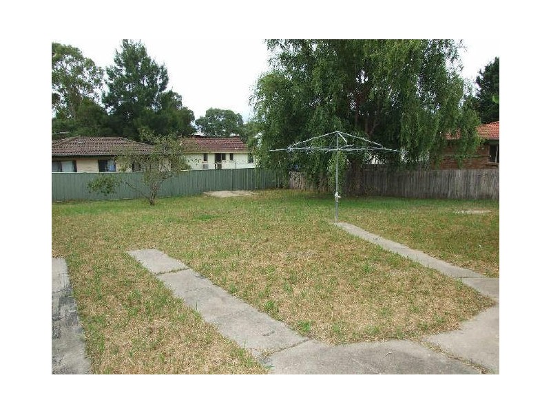 47 Howard Avenue, Bega NSW 2550