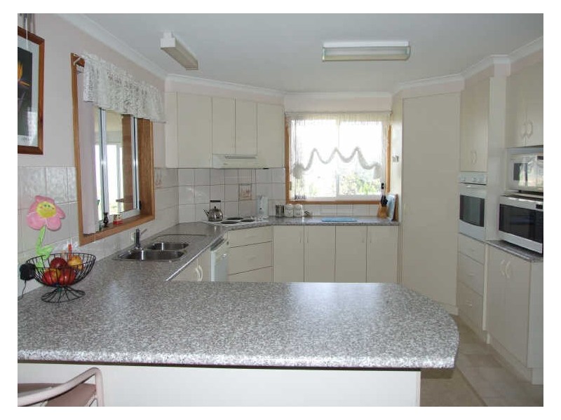 71 Max Slater Drive, Bega NSW 2550
