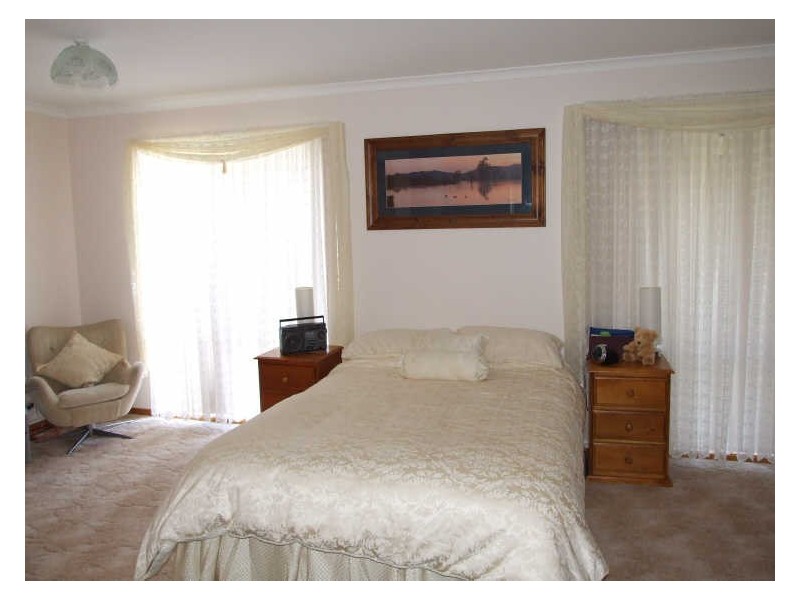 71 Max Slater Drive, Bega NSW 2550