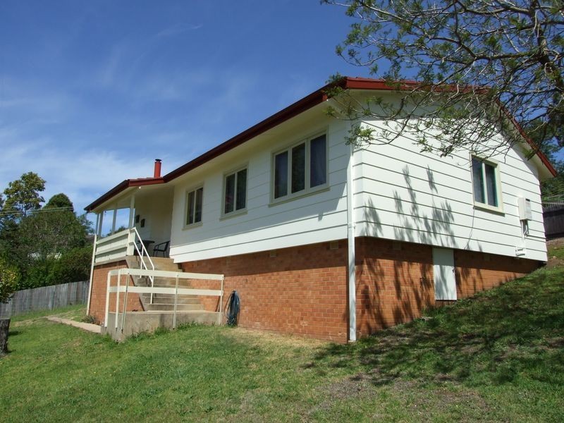 27 Girraween Crescent, Bega NSW 2550