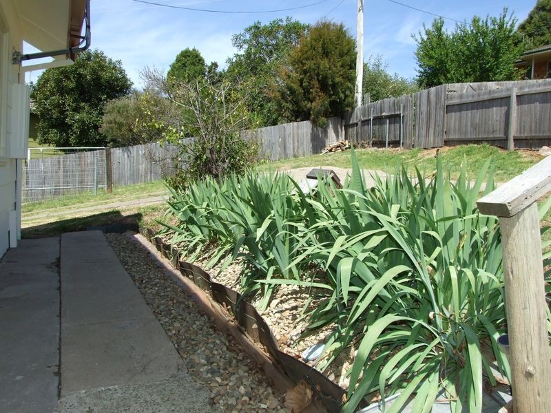 27 Girraween Crescent, Bega NSW 2550