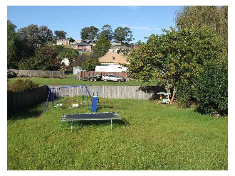 8 Manning Street, Bega NSW 2550