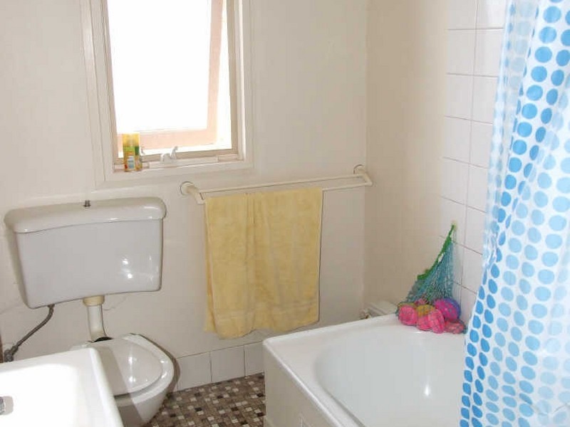 5 Kielpa Place, Bega NSW 2550