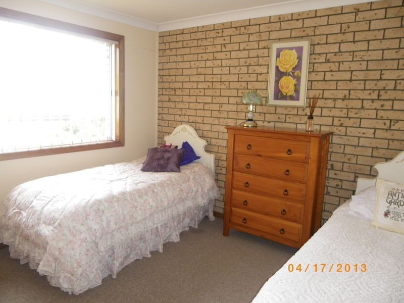 2/11 Banks Street, Cobargo NSW 2550