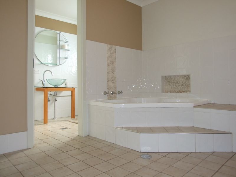 18 Bega Street, Candelo NSW 2550