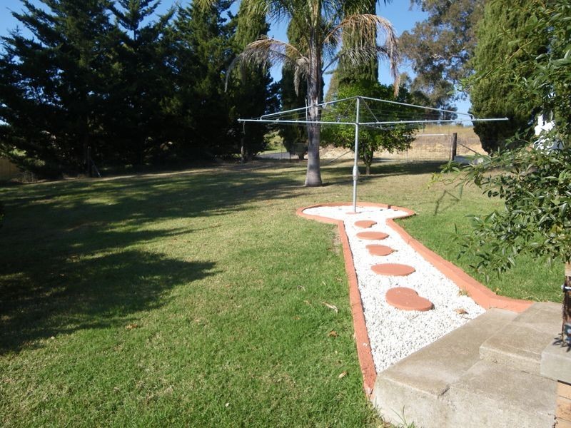 98 East Street, Bega NSW 2550