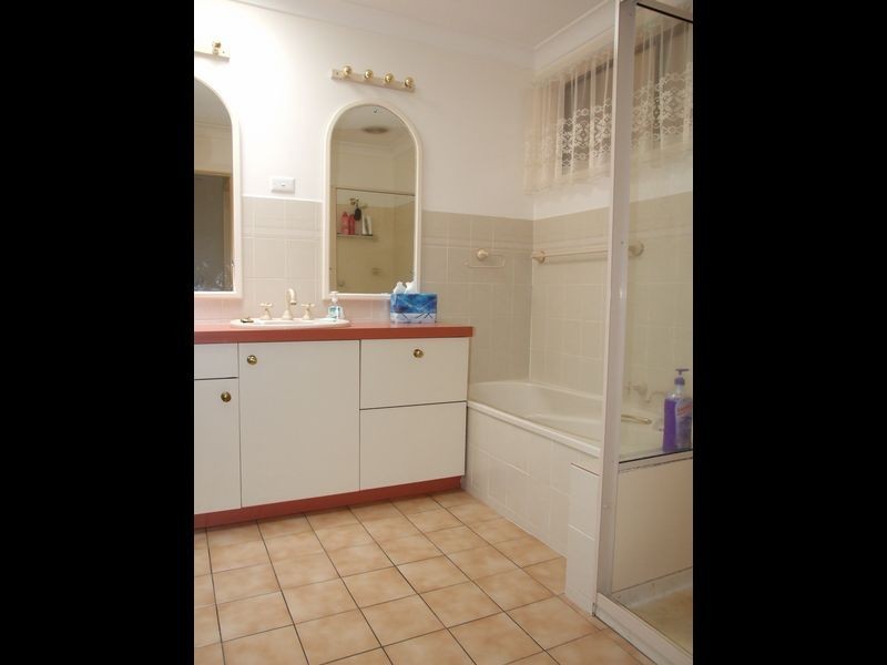 83 Rawlinson Street, Bega NSW 2550