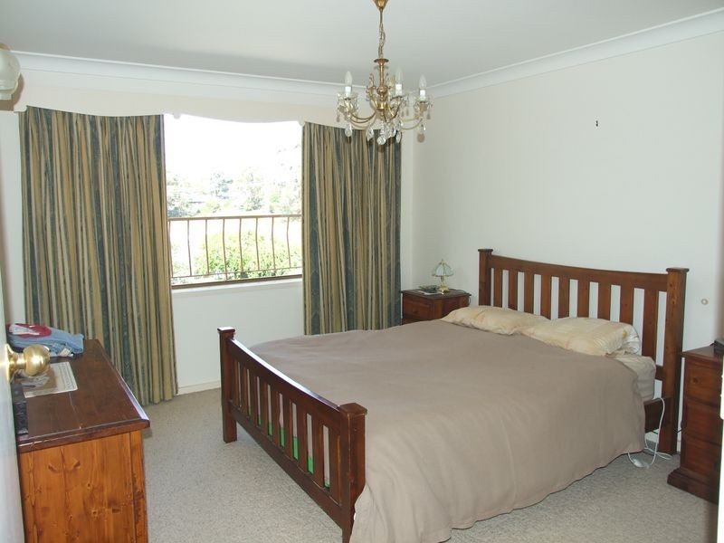 83 Rawlinson Street, Bega NSW 2550