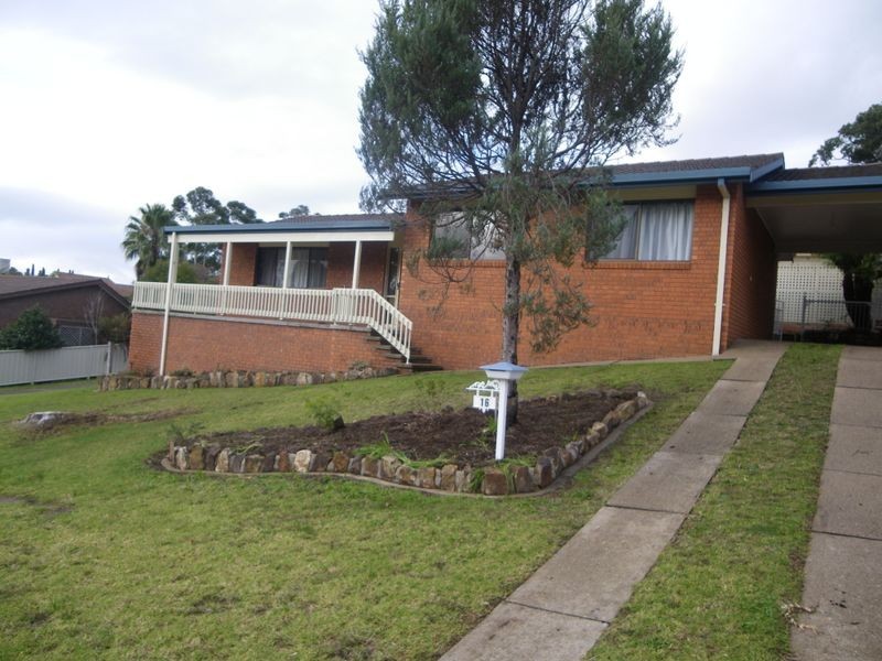 16 Laws Drive, Bega NSW 2550