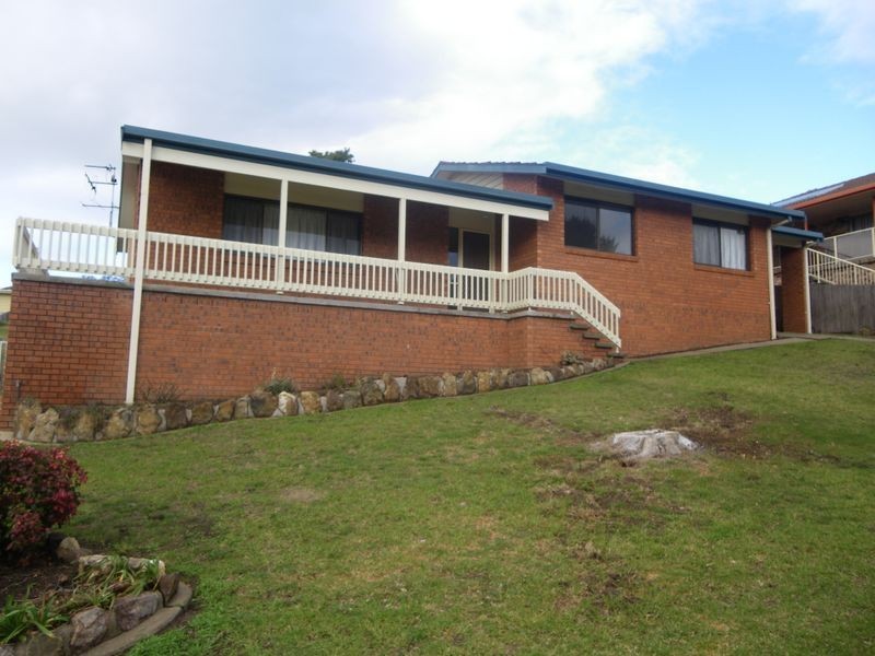 16 Laws Drive, Bega NSW 2550
