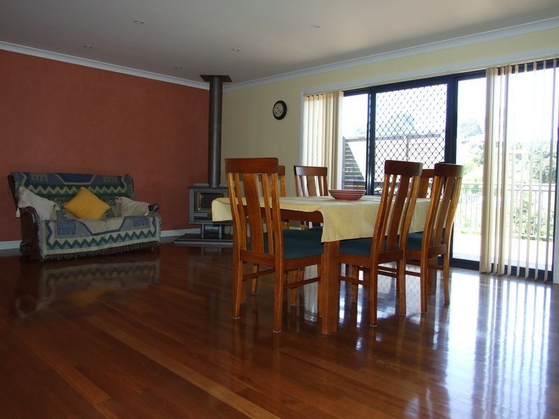 10 Redgum Close, Bega NSW 2550