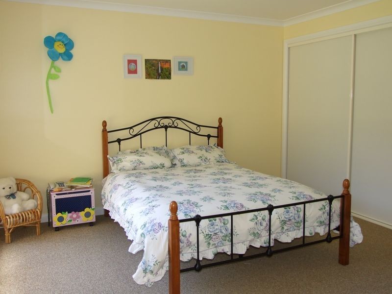 10 Redgum Close, Bega NSW 2550