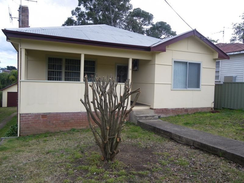 11 Wallace Street, Bega NSW 2550