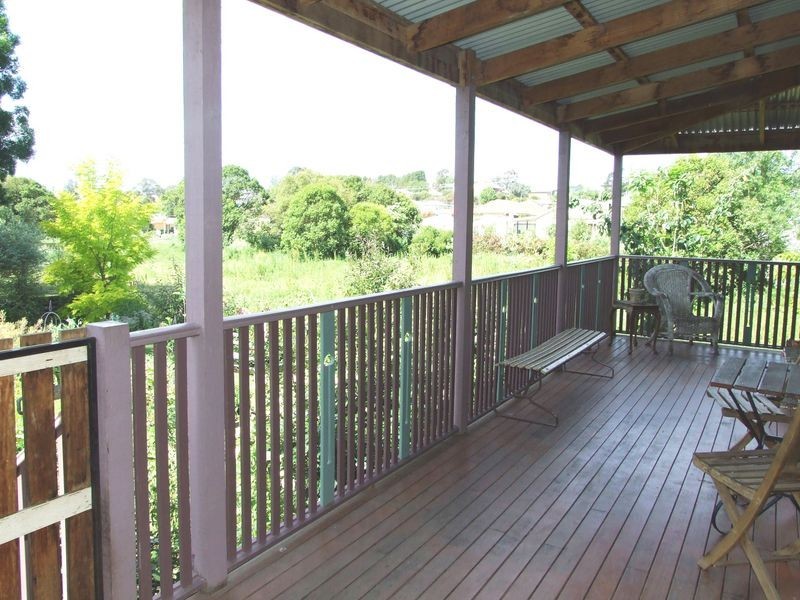 10 Fairview Street, Bega NSW 2550