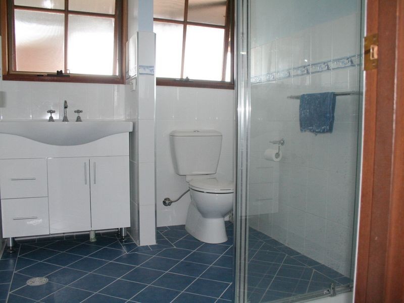 21 Laws Drive, Bega NSW 2550