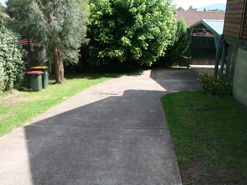 21 Laws Drive, Bega NSW 2550