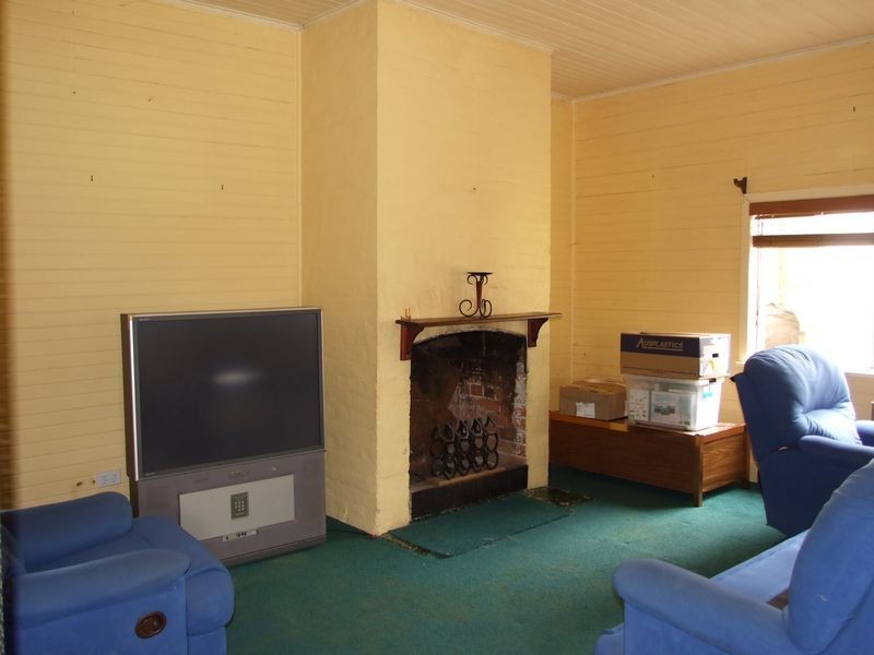 6 Phillip Street, Wolumla NSW 2550